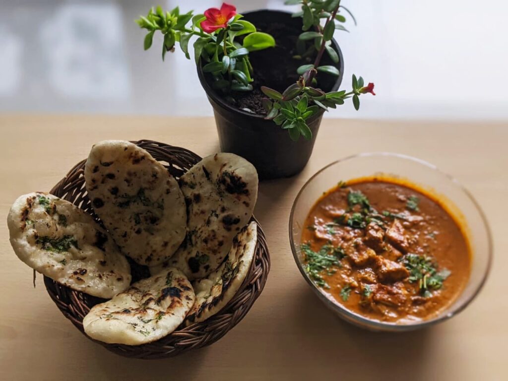 Butter naan,paneer labaabdar